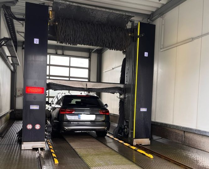 Bild_Autowäsche Portalwaschanlage