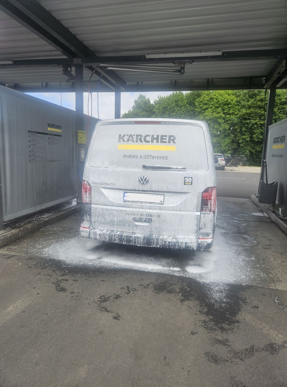 Transporter in Waschbox